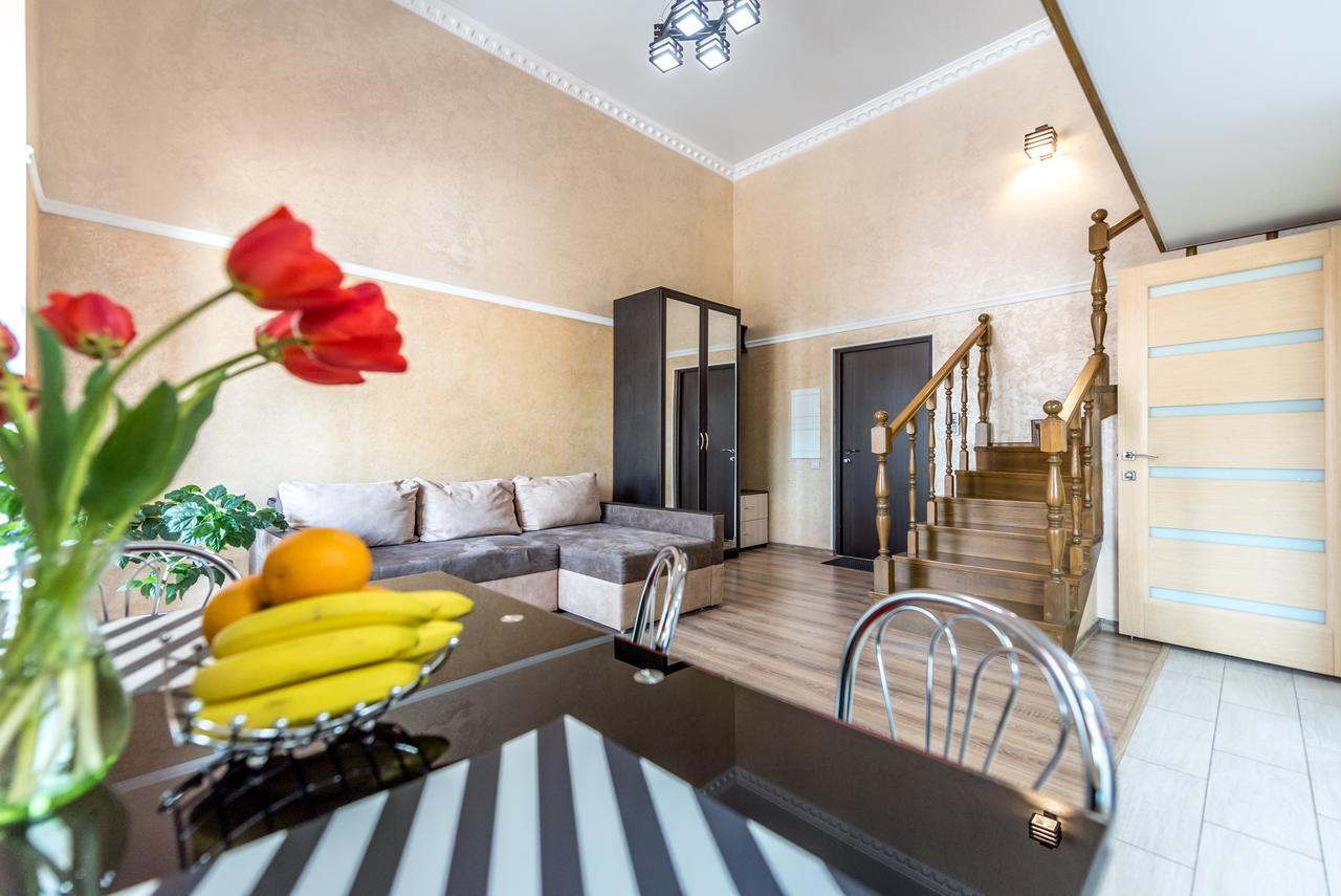 Studio Apartment In Center Of Odesa Kültér fotó