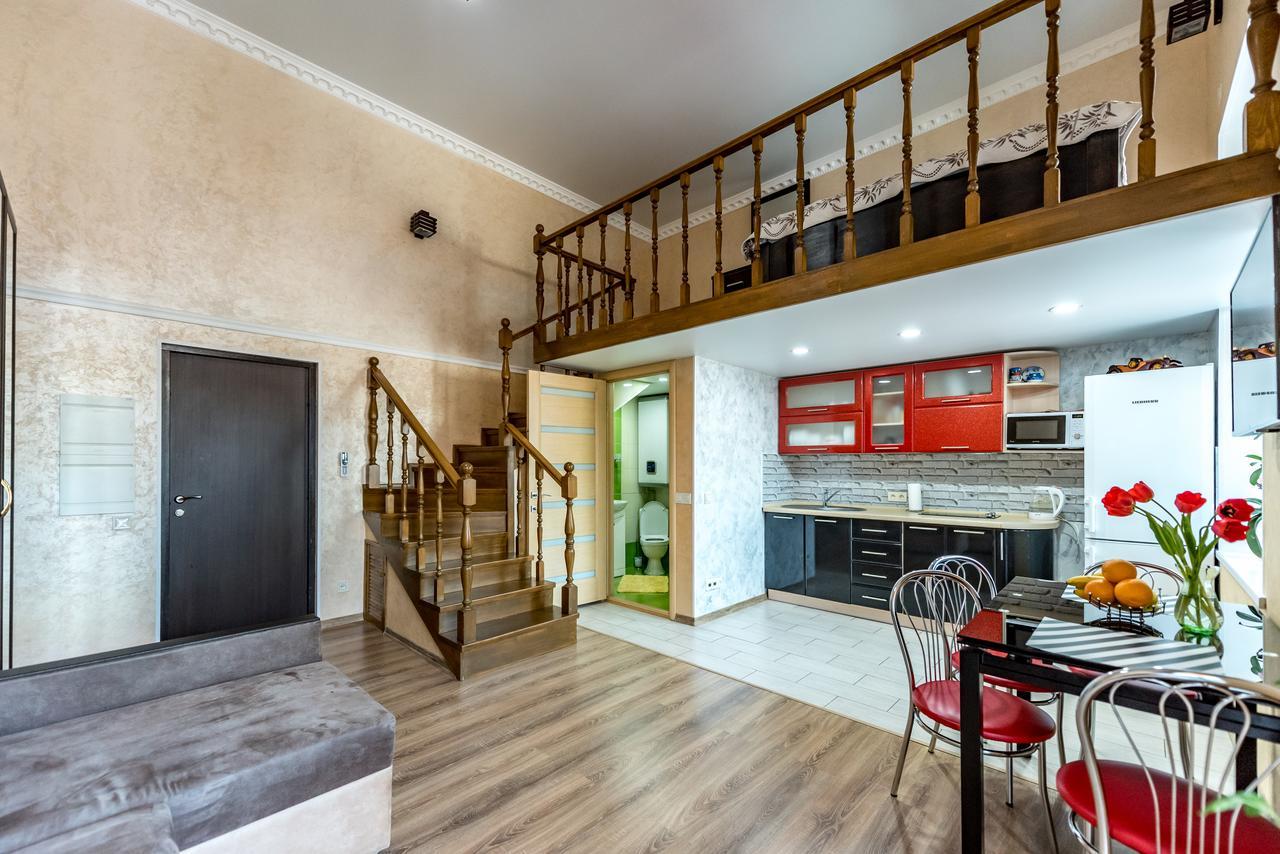 Studio Apartment In Center Of Odesa Kültér fotó